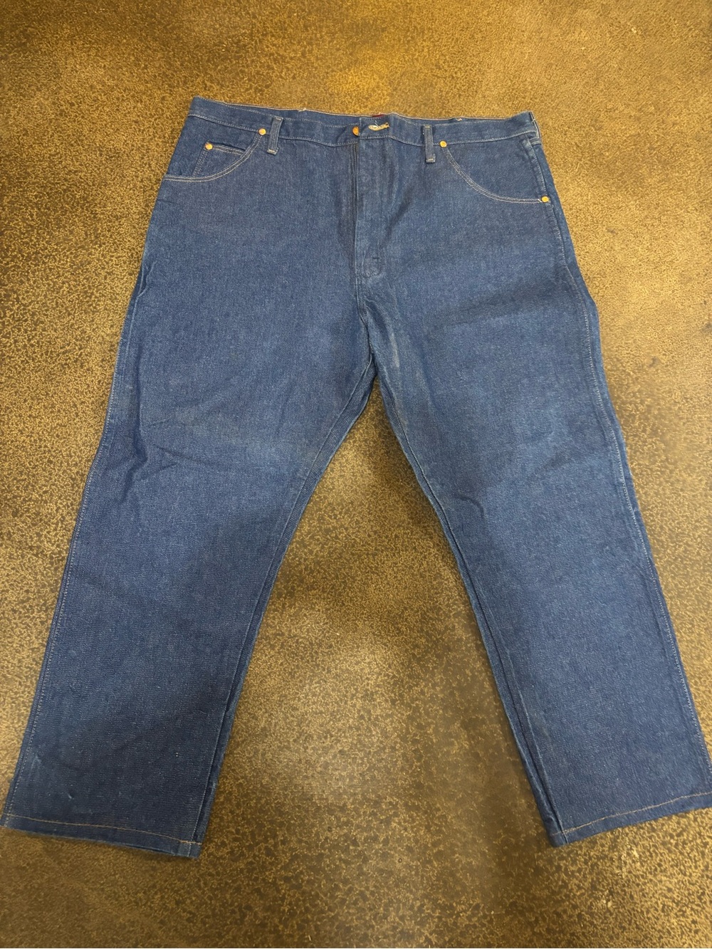 Wrangler Men's Dark Blue Relaxed Fit Jeans